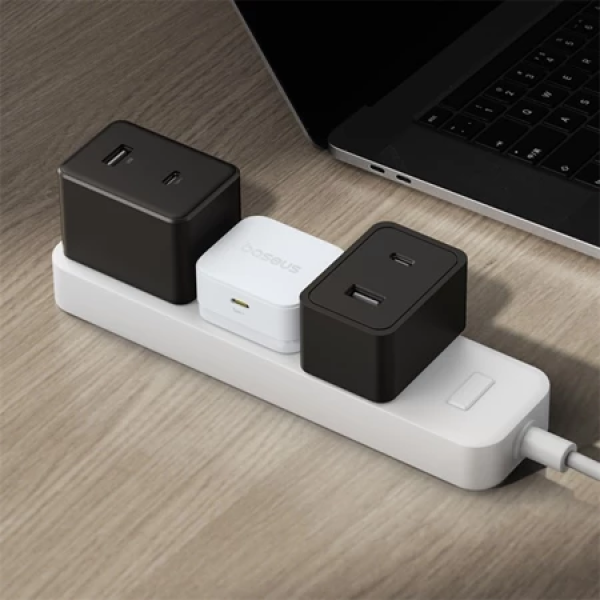 20W PD USB-C Fast Charger (White)